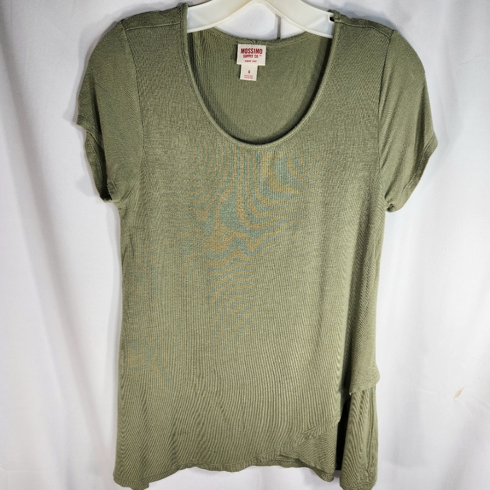 Mossimo Supply Co Olive Split Front  Left Bottom Hem Short Sleeve T Shirt Small